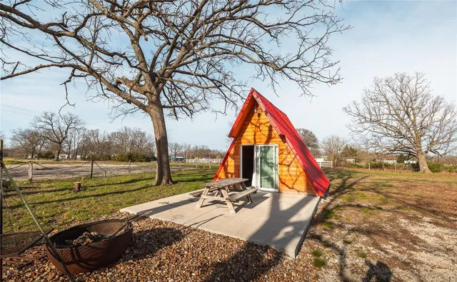 $825,000 | 1608 Highway 64, Tunas, MO 65764