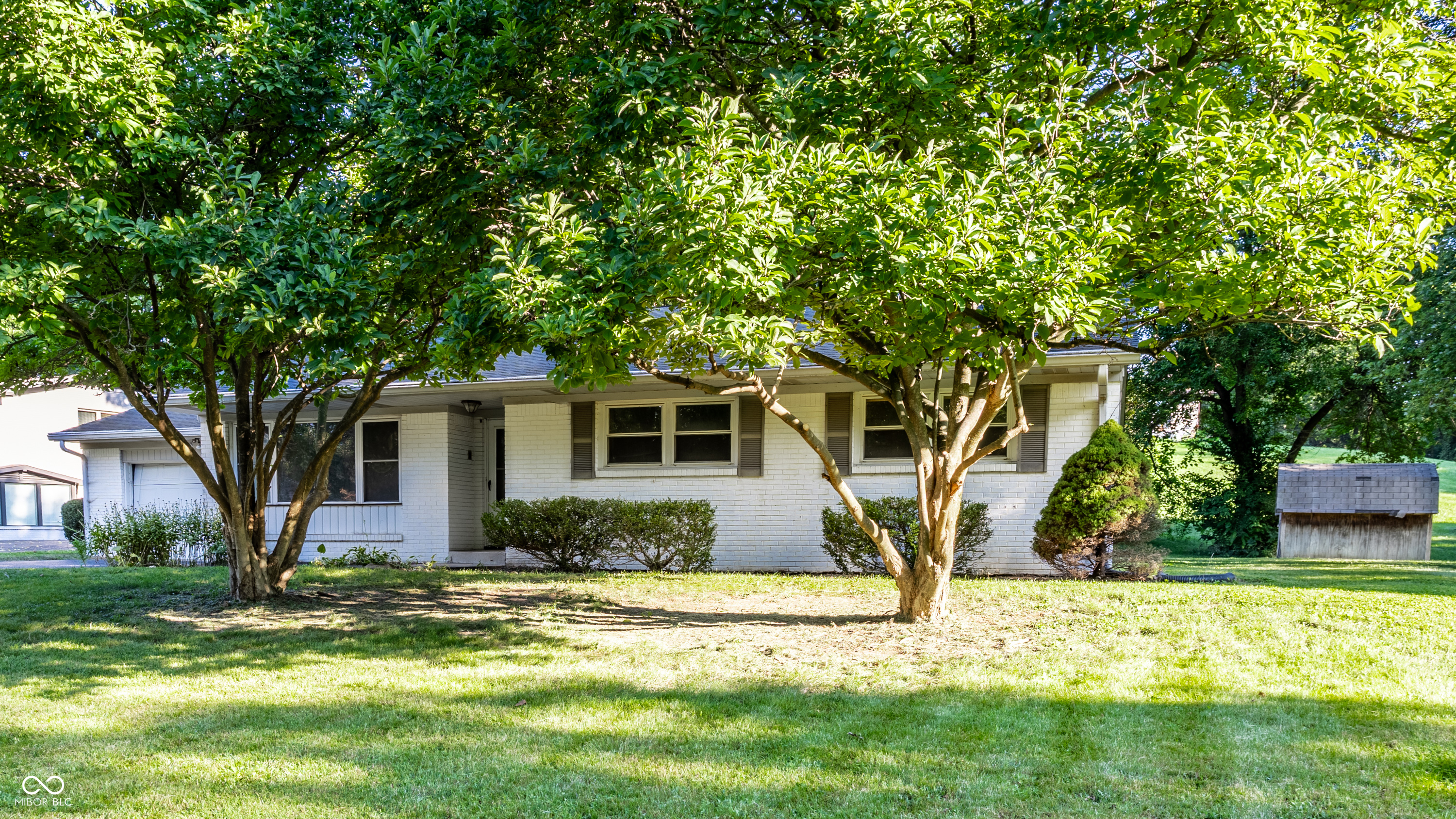 5014 Cavendish Road Indianapolis, IN 46220 - Photo 3 of 44