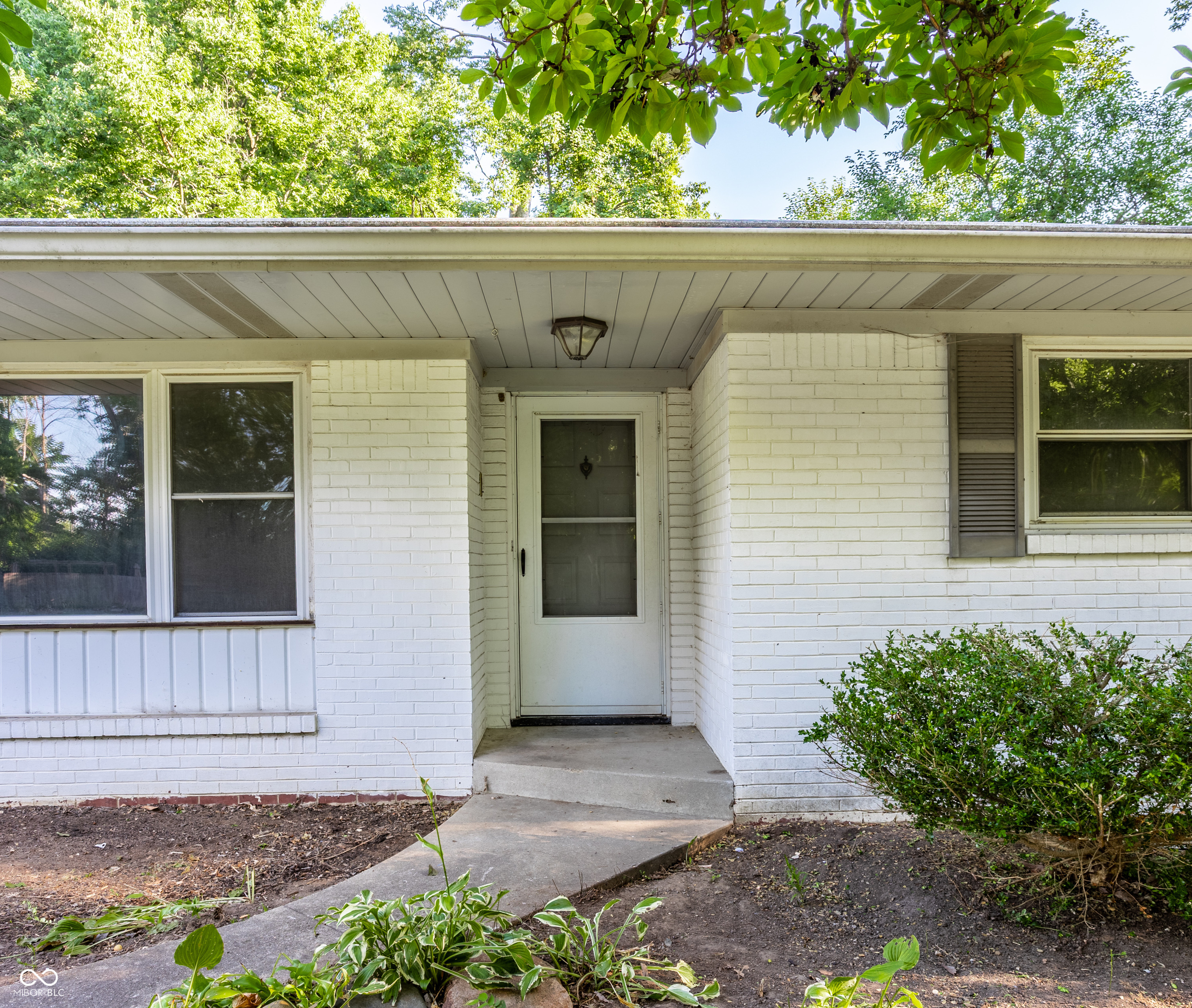 5014 Cavendish Road Indianapolis, IN 46220 - Photo 4 of 44