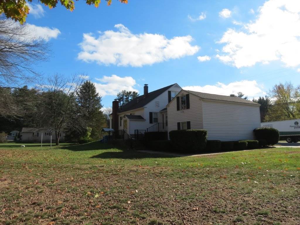 192 Old Dover Road Rochester, NH 03867 - Photo 3 of 4