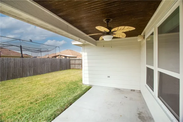 a view of a garage