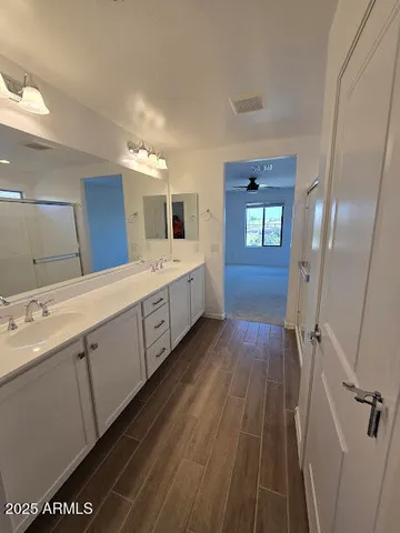 $2,000 | 4240 South 58th Avenue, Phoenix, AZ 85043