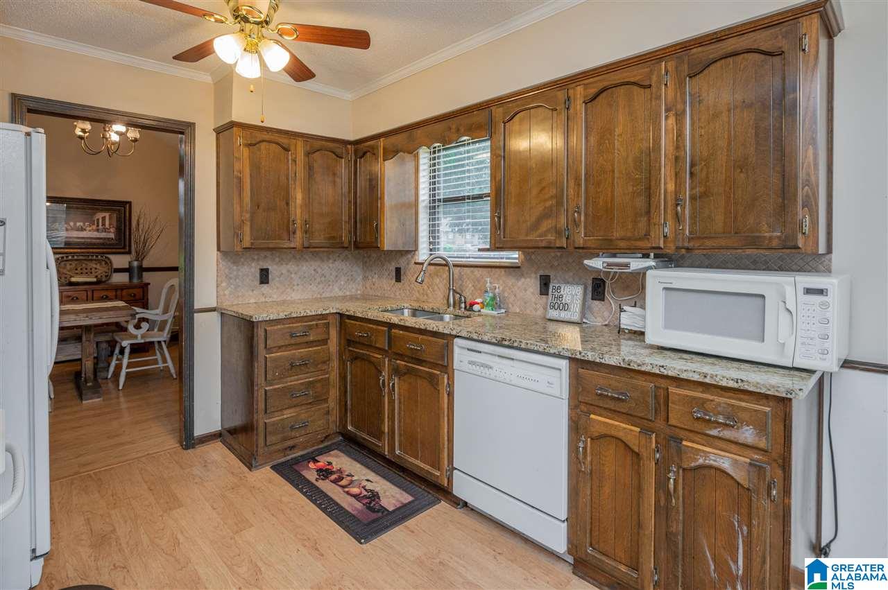 1310 Suncrest Road Bessemer, AL 35020 - Photo 14 of 43