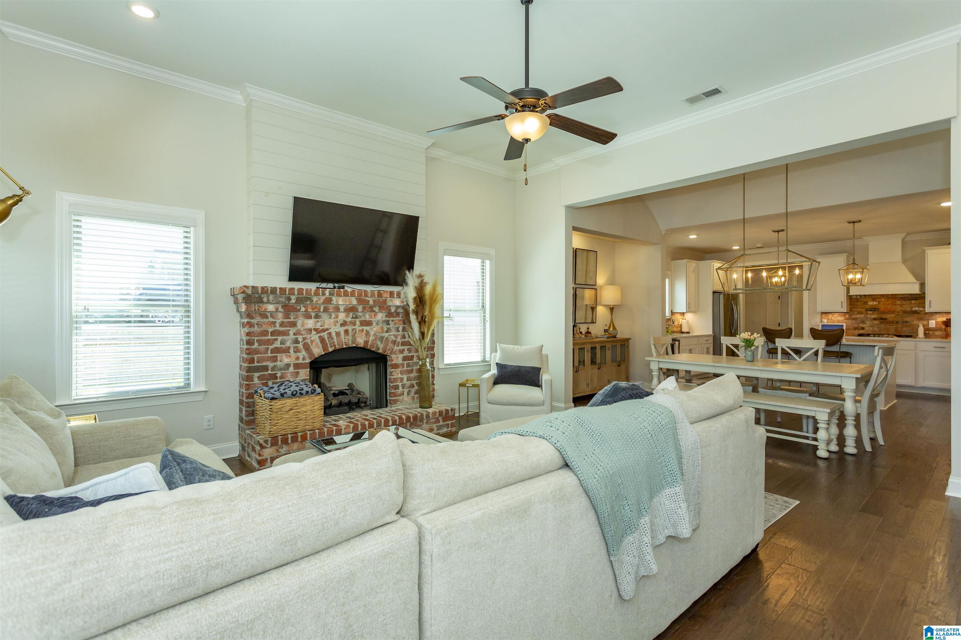2692 Altadena Ridge Circle Birmingham, AL 35243 - Photo 4 of 60