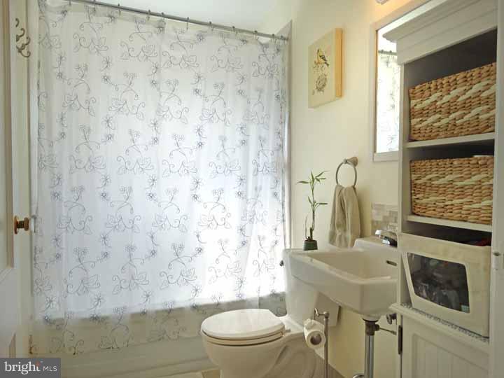 835 Trenton Road Fairless Hills, PA 19030 - Photo 4 of 15 Bathroom