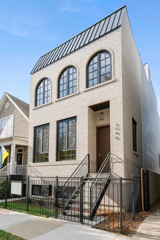 $2,250,000 | 3446 North Oakley Avenue, Chicago, IL 60618