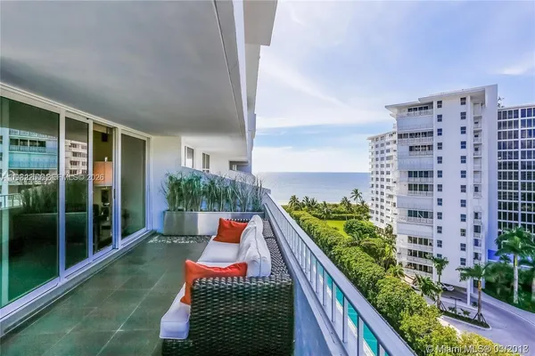 a outdoor view with a sitting space