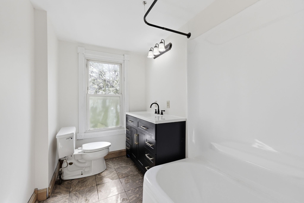 500 Newbury Street Springfield, MA 01104 - Photo 29 of 42
