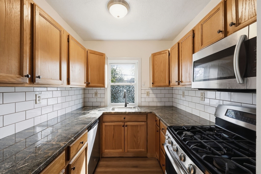 500 Newbury Street Springfield, MA 01104 - Photo 9 of 42