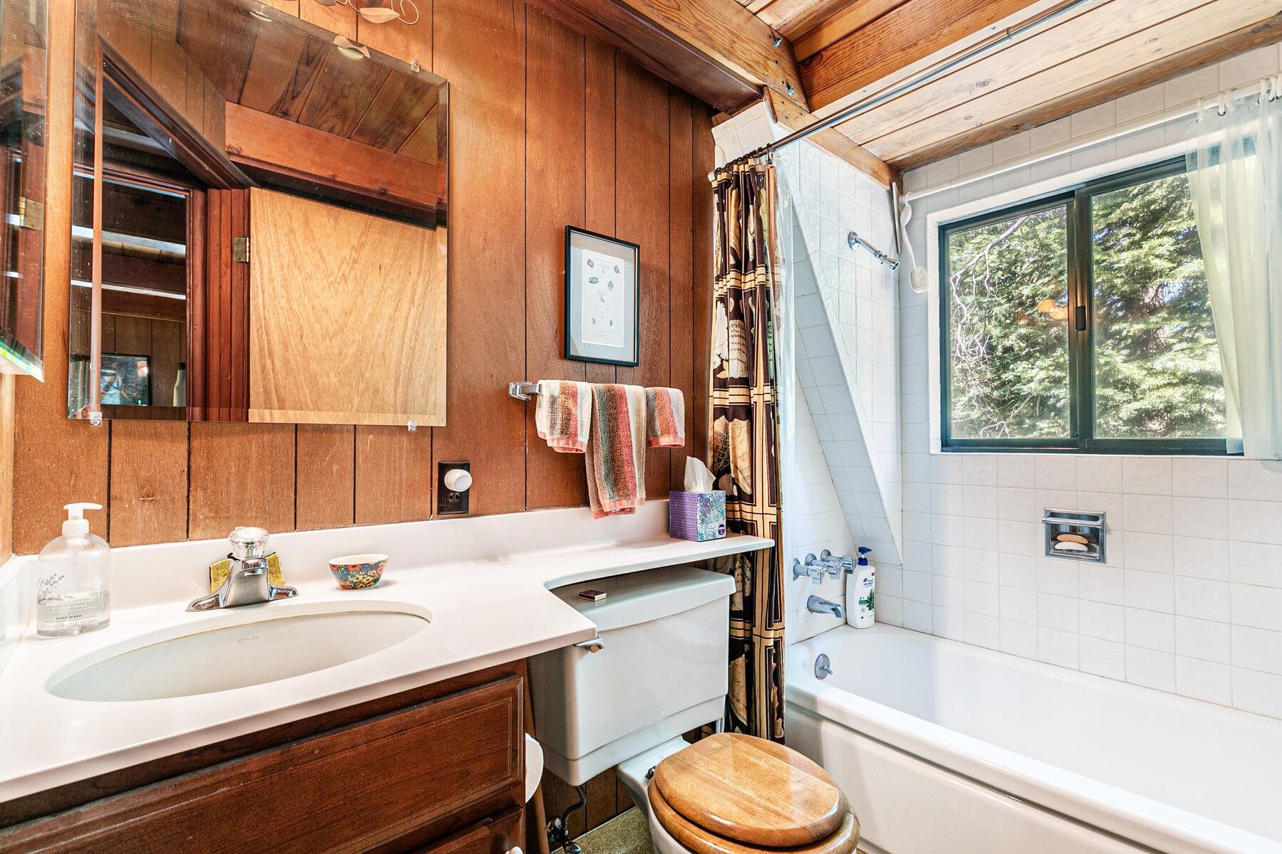 6650 River Road Truckee, CA 96161 - Photo 11 of 21 Gallery Image 11