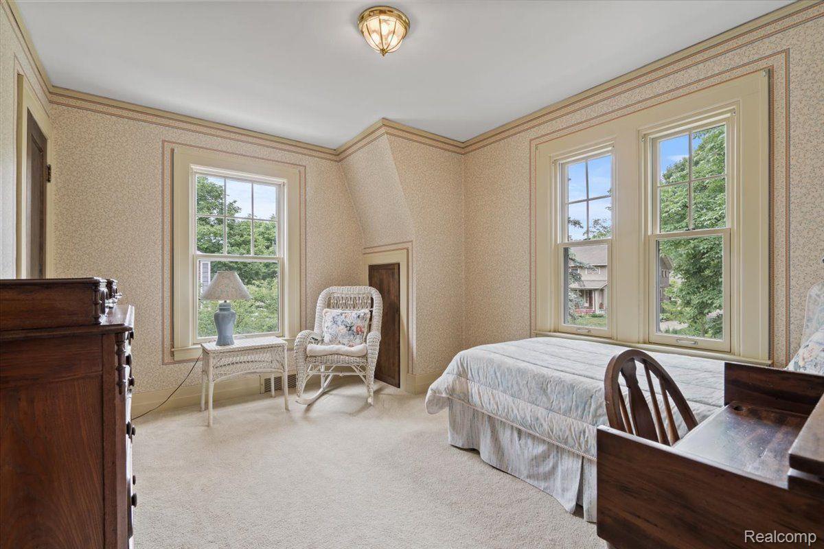 1260 Yorkshire Road Birmingham, MI 48009 - Photo 42 of 49 Gallery Image 42