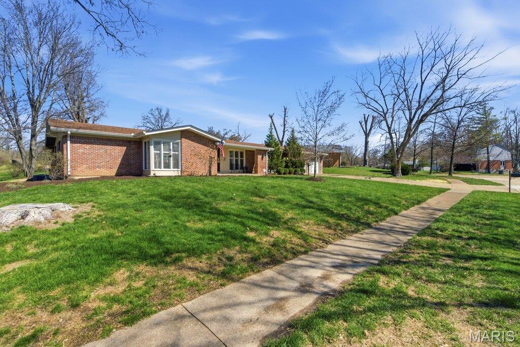 426 Brooktree Drive Ballwin, MO 63011 - Photo 2 of 59