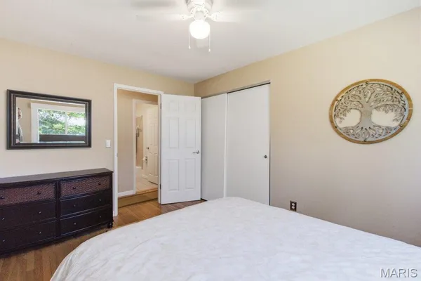 $484,900 | 426 Brooktree Drive, Ballwin, MO 63011