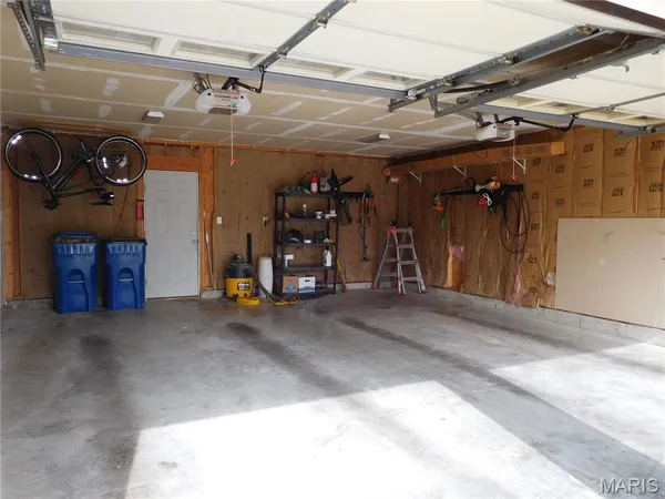 $484,900 | 426 Brooktree Drive, Ballwin, MO 63011
