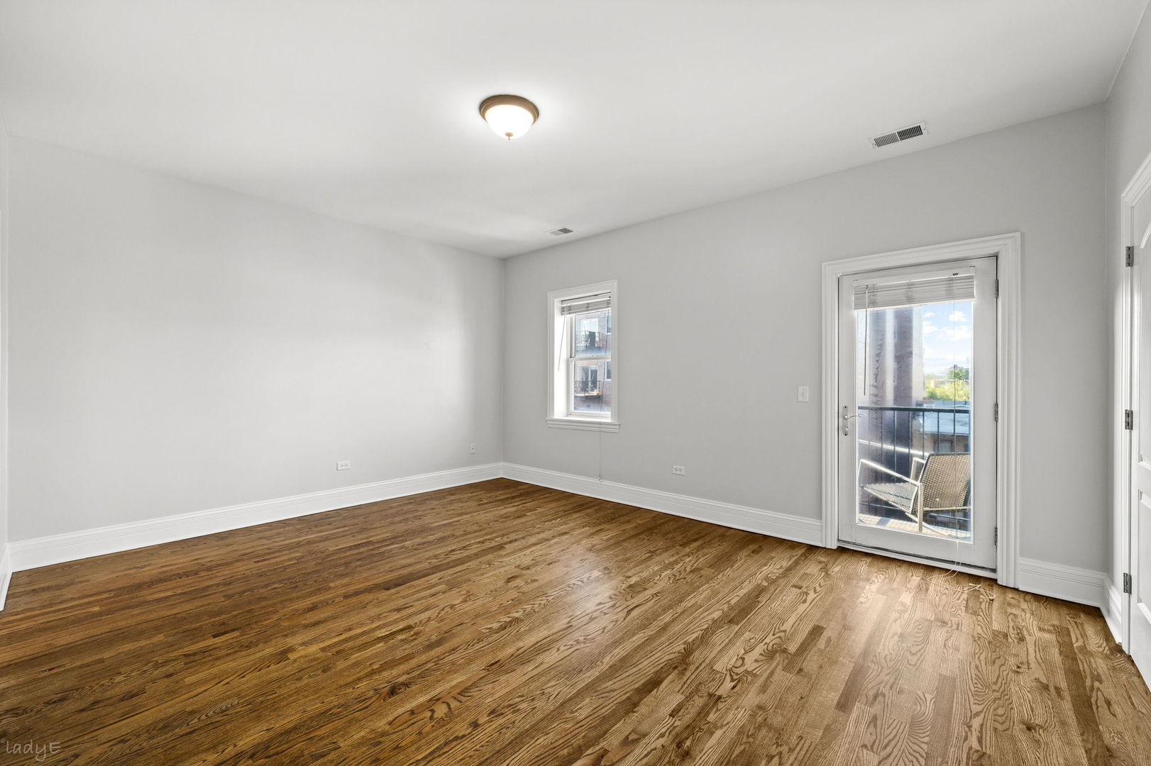 924 West Dakin Street, Unit 4 Chicago, IL 60613 - Photo 14 of 30