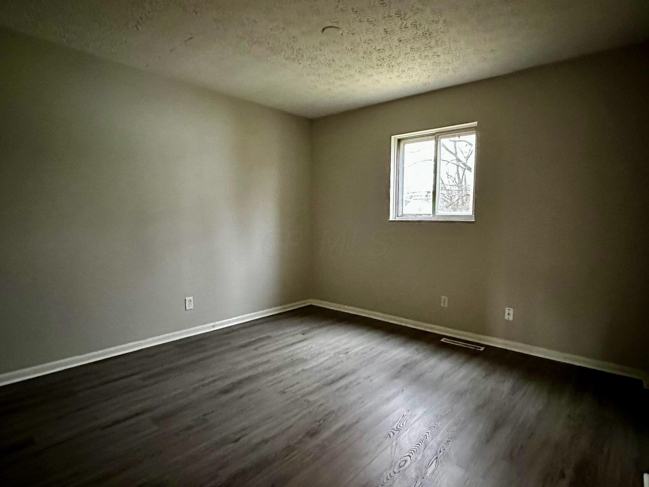 1899 Dunning Road Columbus, OH 43219 - Photo 14 of 24 FullSizeRender