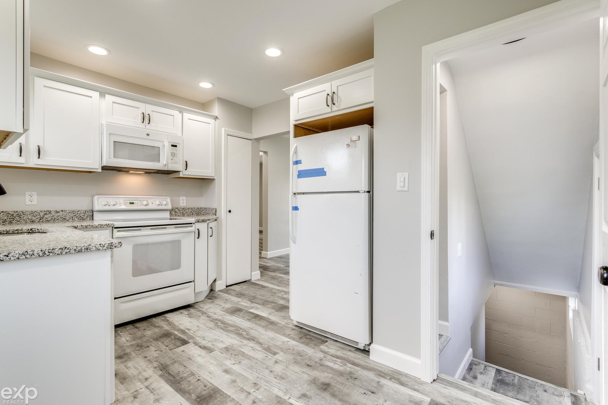 11152 Dunn Road Memphis, MI 48041 - Photo 24 of 53 50106125-23.JPG