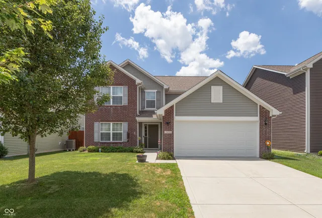 $309,500 | 2458 Bristol Drive, Franklin, IN 46131