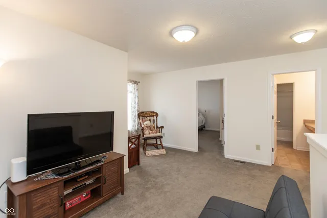 $309,500 | 2458 Bristol Drive, Franklin, IN 46131