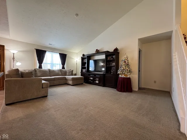 $309,500 | 2458 Bristol Drive, Franklin, IN 46131