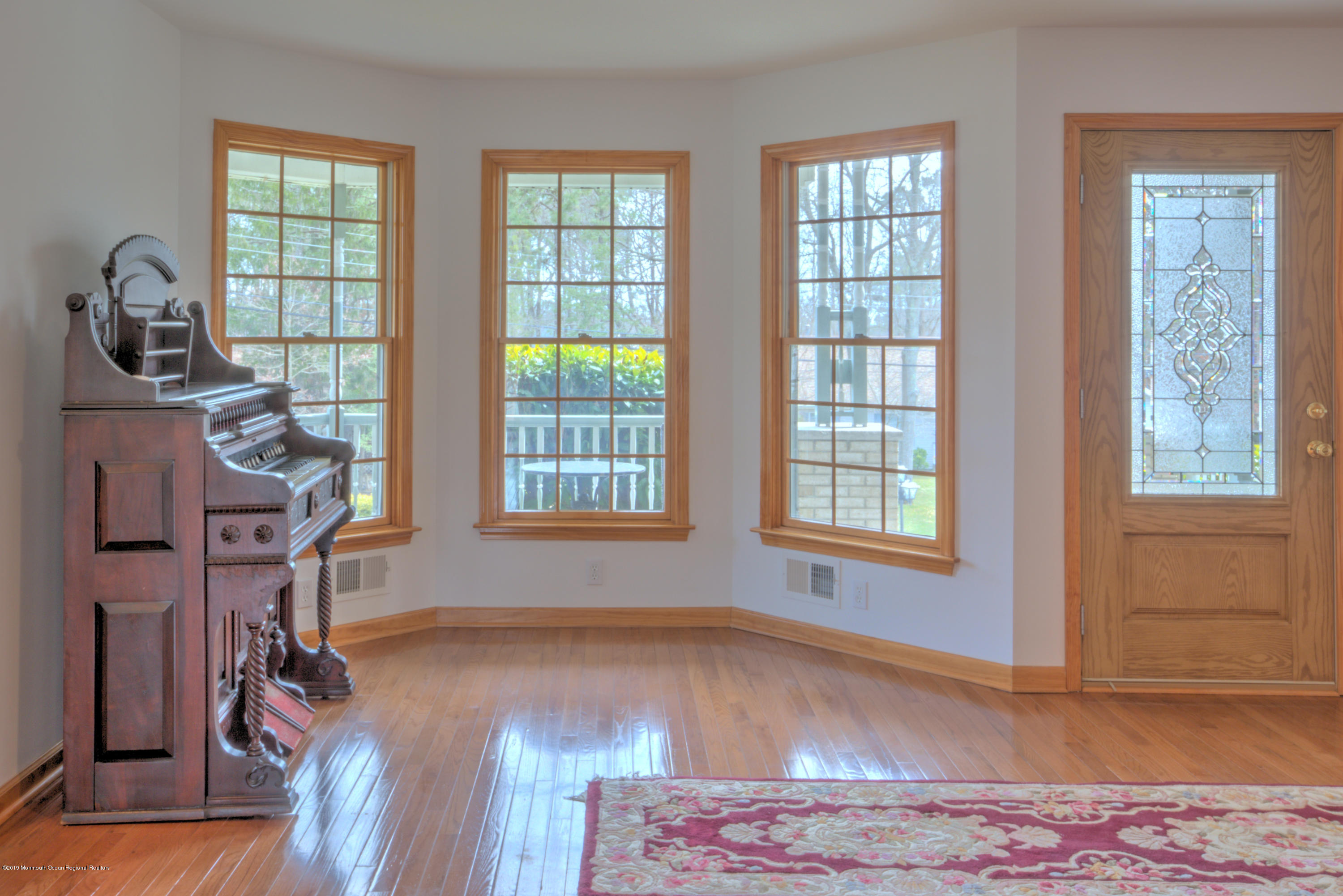 205 Spray Road Manahawkin, NJ 08050 - Photo 3 of 34 FOYER
