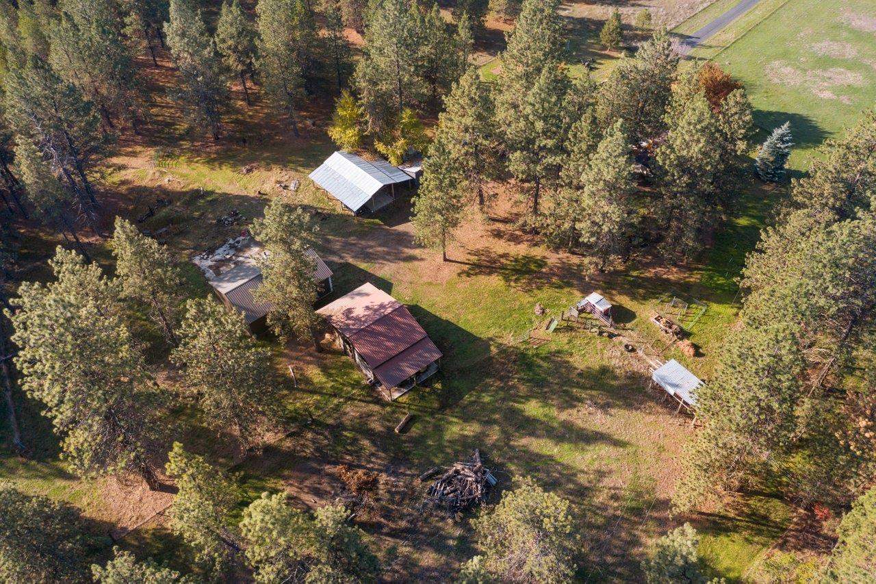 28310 North Bruce Road Chattaroy, WA 99003 - Photo 1 of 21