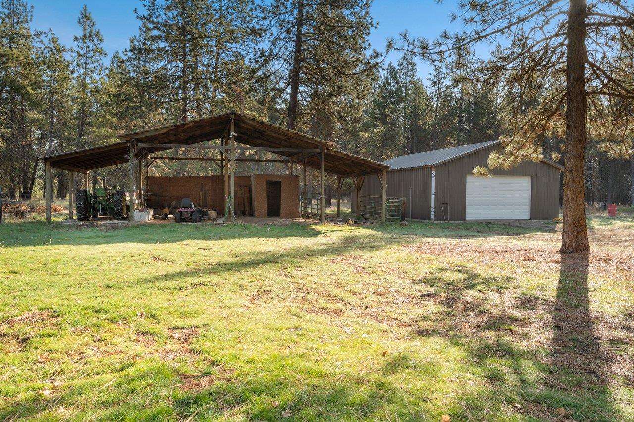 28310 North Bruce Road Chattaroy, WA 99003 - Photo 13 of 21