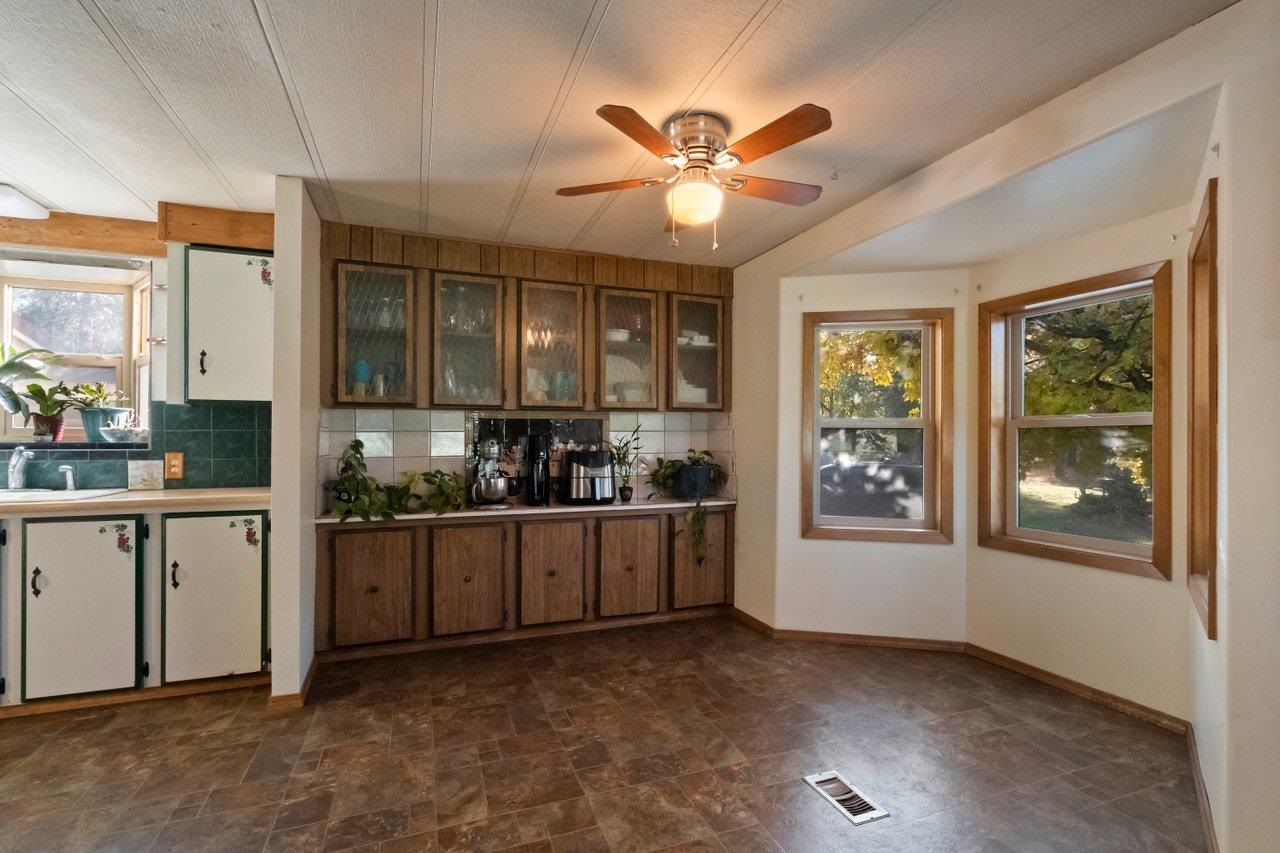28310 North Bruce Road Chattaroy, WA 99003 - Photo 20 of 21