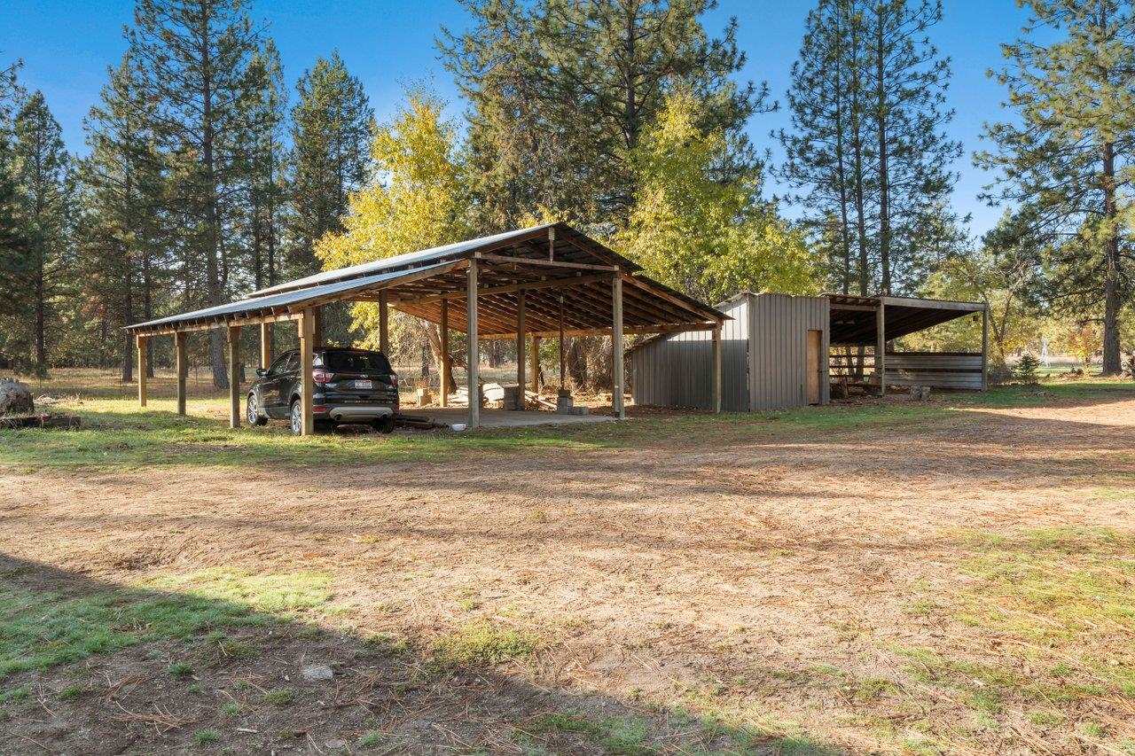 28310 North Bruce Road Chattaroy, WA 99003 - Photo 4 of 21