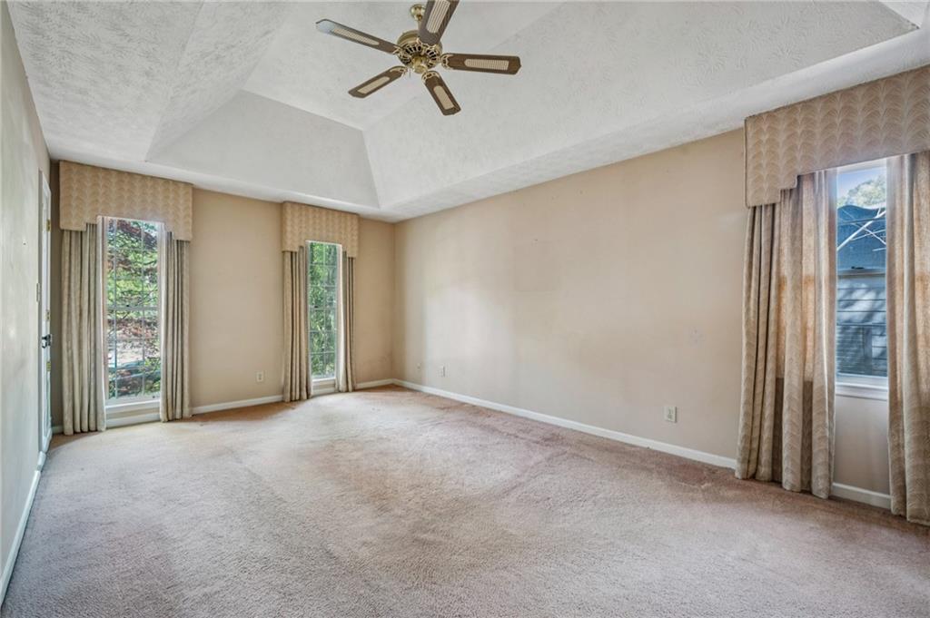 5895 Greenbrier Road Northeast Atlanta, GA 30328 - Photo 20 of 37