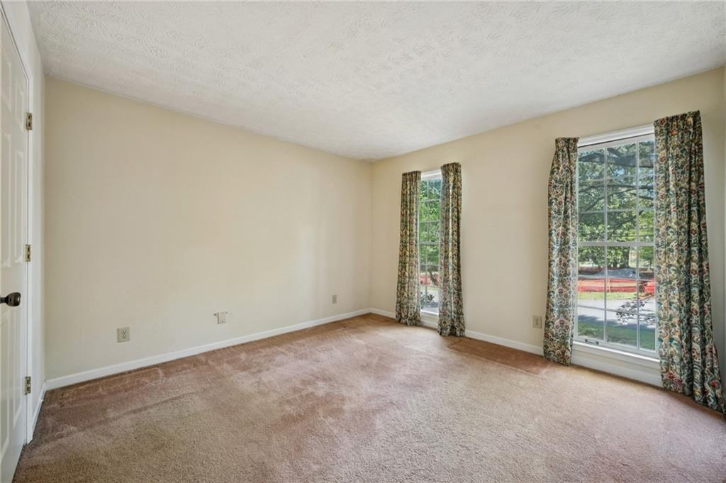 5895 Greenbrier Road Northeast Atlanta, GA 30328 - Photo 24 of 37