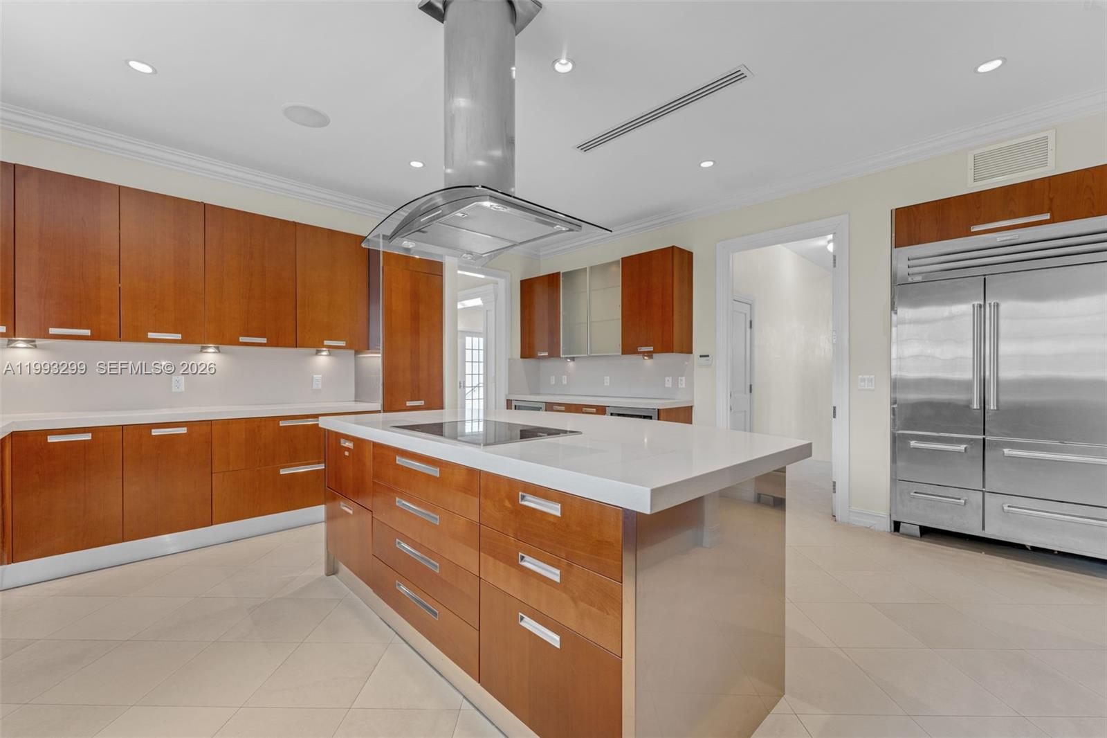 797 Ridgewood Road Key Biscayne, FL 33149 - Photo 14 of 74