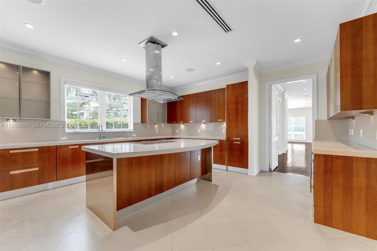 797 Ridgewood Road Key Biscayne, FL 33149 - Photo 15 of 74