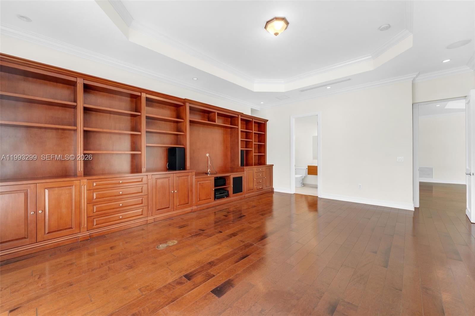 797 Ridgewood Road Key Biscayne, FL 33149 - Photo 17 of 74