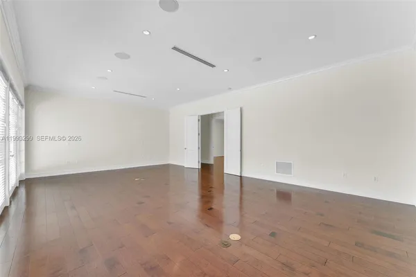 $25,000 | 797 Ridgewood Road, Key Biscayne, FL 33149