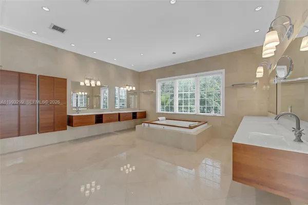 $25,000 | 797 Ridgewood Road, Key Biscayne, FL 33149