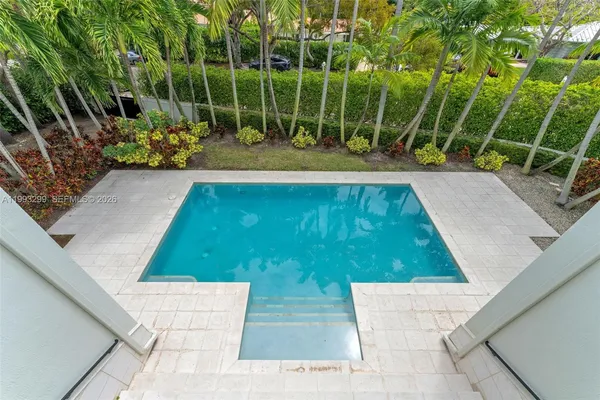 $25,000 | 797 Ridgewood Road, Key Biscayne, FL 33149