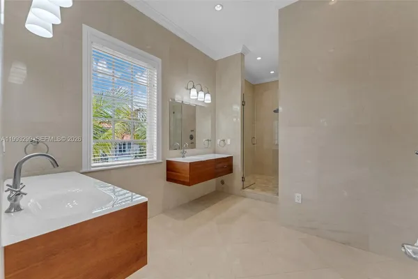 $25,000 | 797 Ridgewood Road, Key Biscayne, FL 33149