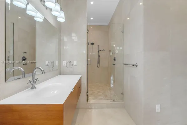 $25,000 | 797 Ridgewood Road, Key Biscayne, FL 33149