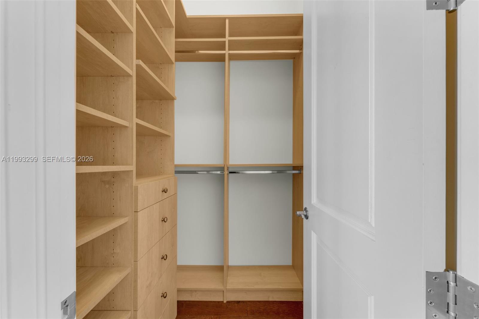 797 Ridgewood Road Key Biscayne, FL 33149 - Photo 37 of 74