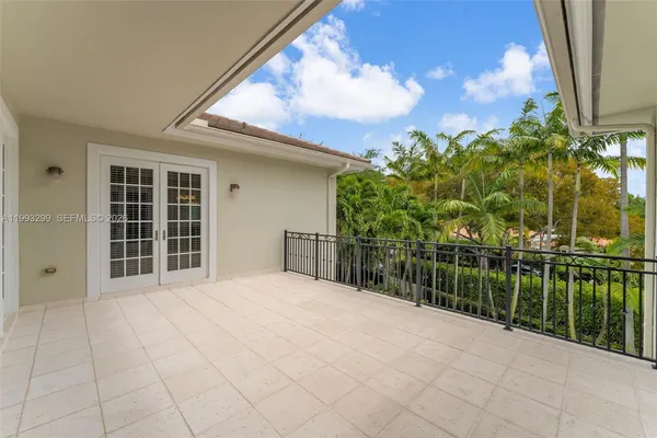 $25,000 | 797 Ridgewood Road, Key Biscayne, FL 33149