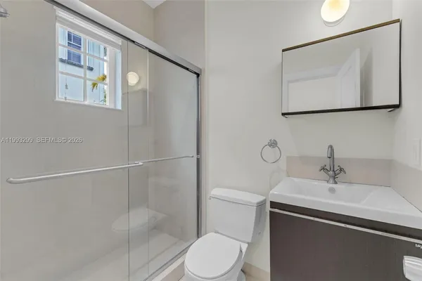 $25,000 | 797 Ridgewood Road, Key Biscayne, FL 33149