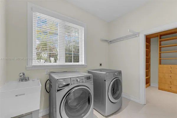 $25,000 | 797 Ridgewood Road, Key Biscayne, FL 33149