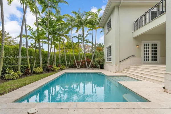 $25,000 | 797 Ridgewood Road, Key Biscayne, FL 33149