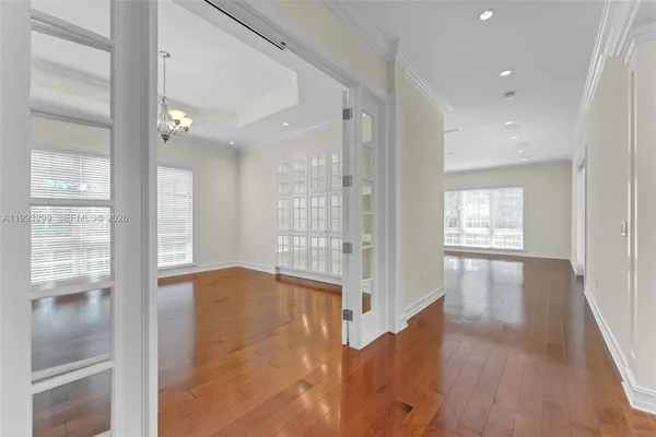 $25,000 | 797 Ridgewood Road, Key Biscayne, FL 33149