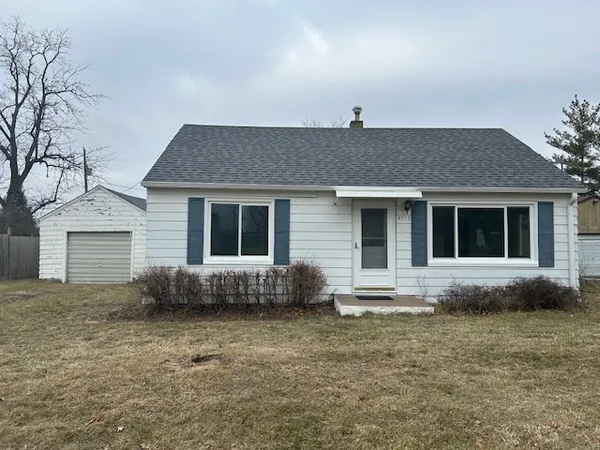 $89,900 | 4715 50th Avenue, Moline, IL 61265