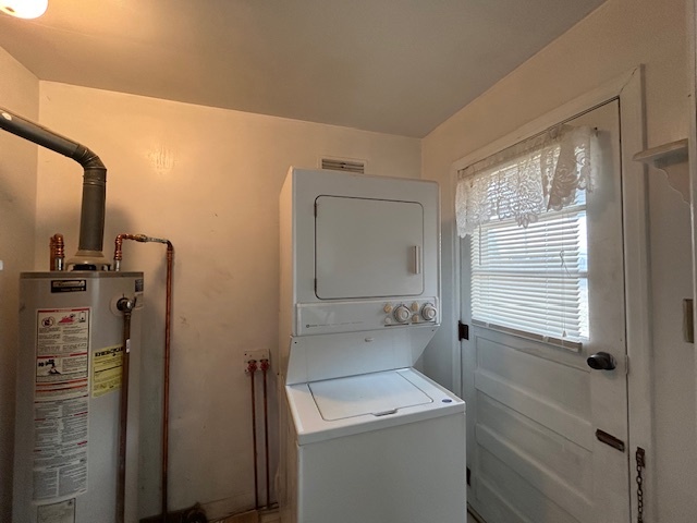 4715 50th Avenue Moline, IL 61265 - Photo 10 of 22 a bathroom with a sink a toilet and a shower
