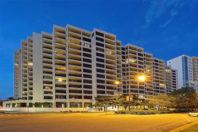 $7,000 | 1255 North Gulfstream Avenue, Unit 702, Sarasota, FL 34236