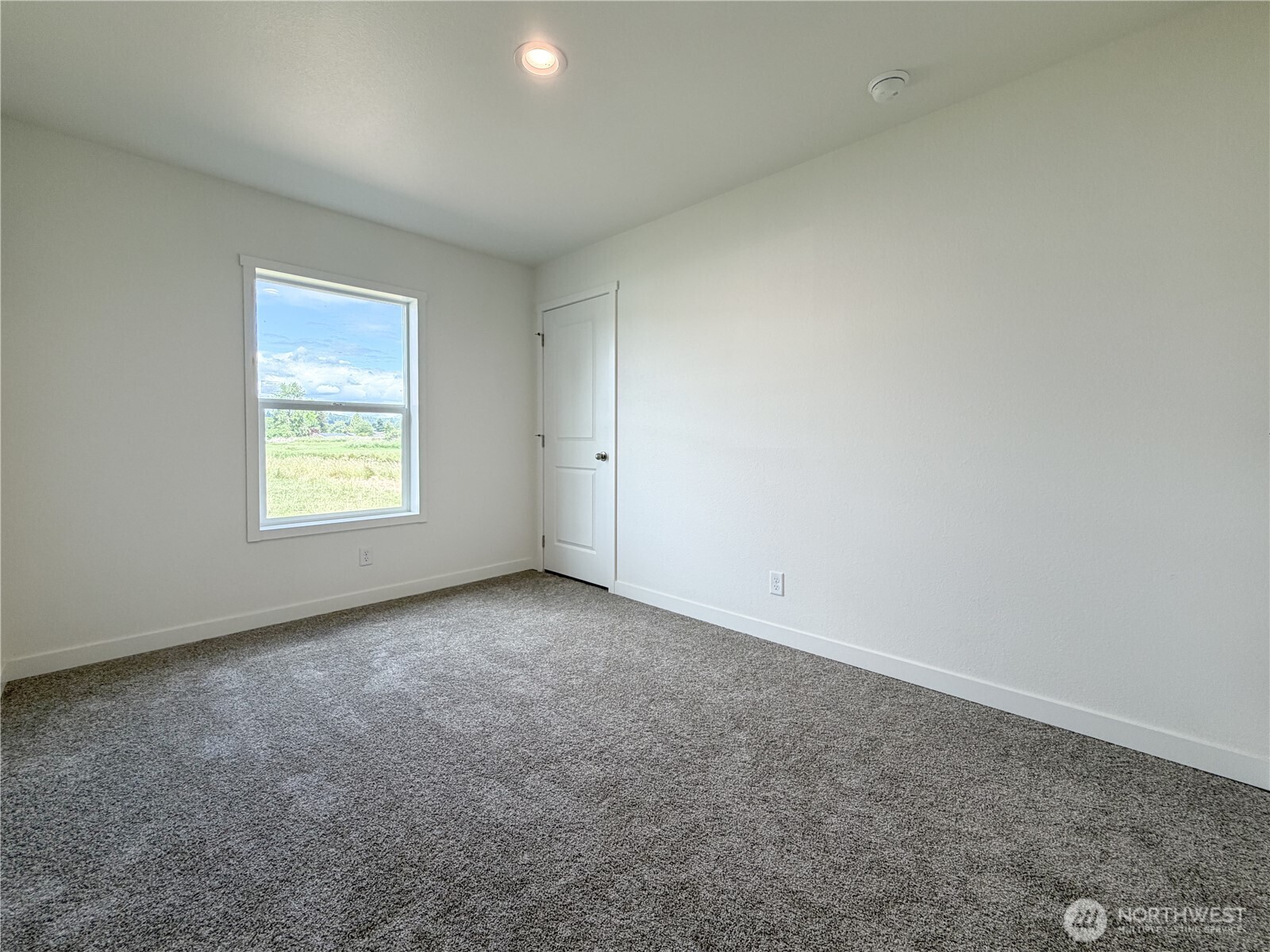 4561 Windemere Street Longview, WA 98632 - Photo 7 of 16