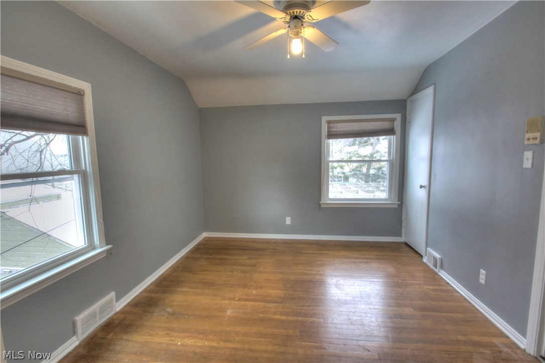 14443 Summerfield Road Cleveland, OH 44118 - Photo 20 of 34 Gallery Image 20